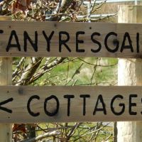 Tanyresgair Cottages sign